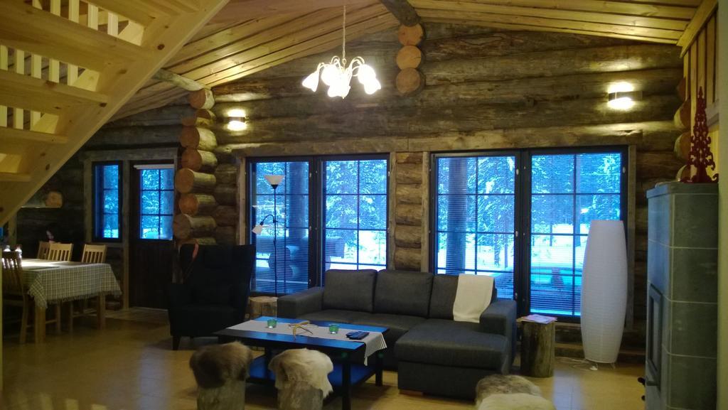 קולארי Revontuli Cottage חדר תמונה