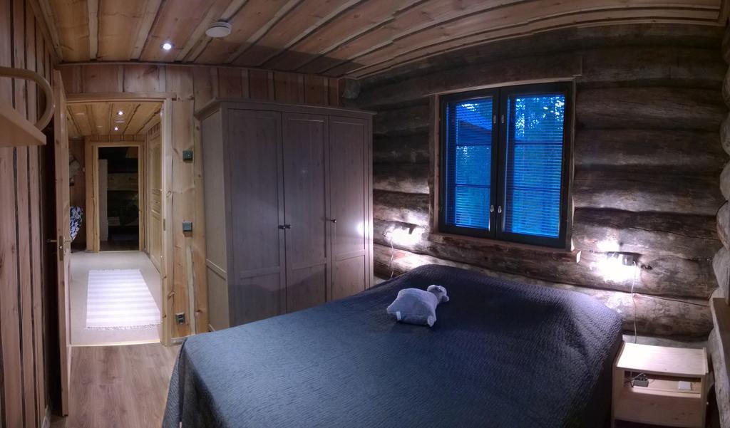 קולארי Revontuli Cottage חדר תמונה
