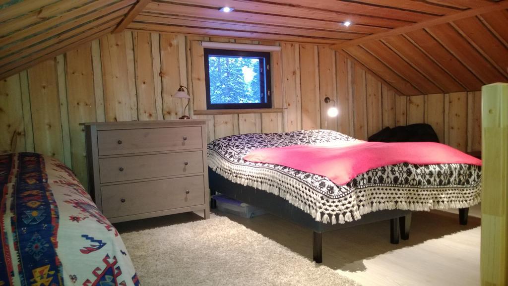 קולארי Revontuli Cottage חדר תמונה